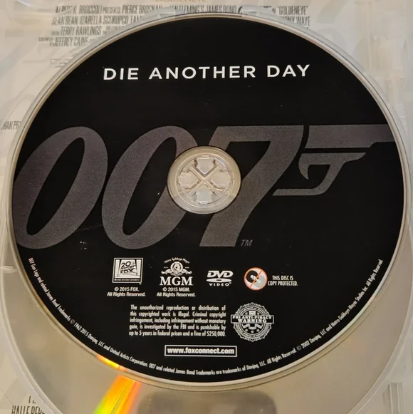 DVDs - Pierce Brosnan 007 Collection - Picture 10 of 12
